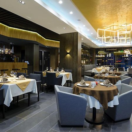Hotel Senator Karaganda Ngoại thất bức ảnh